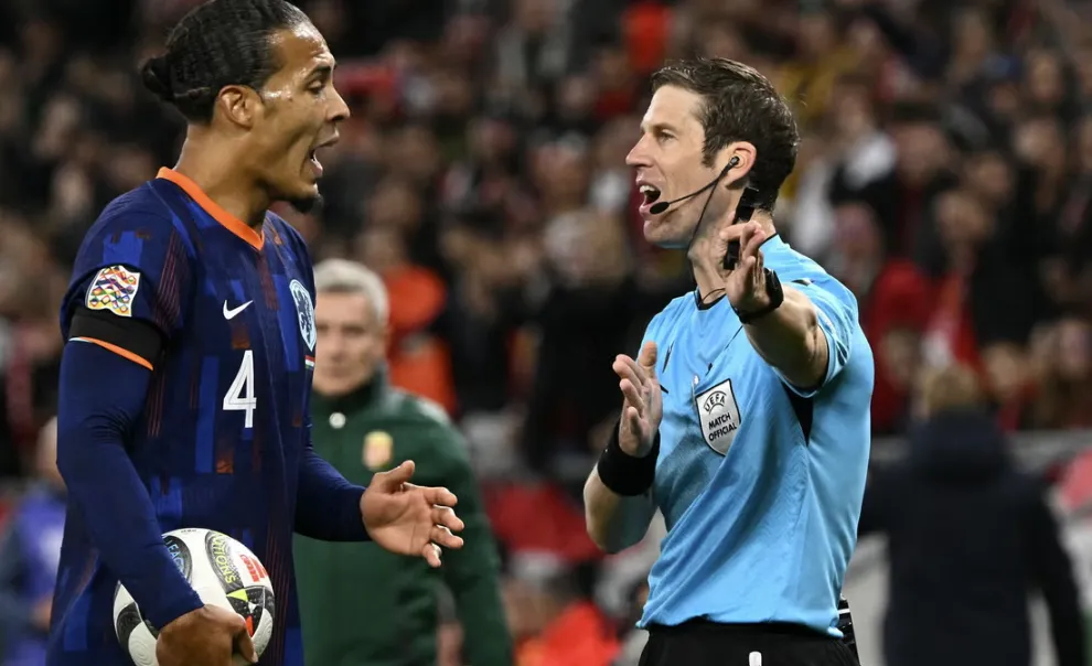 The Captain's Armband: More Than Just a Symbol