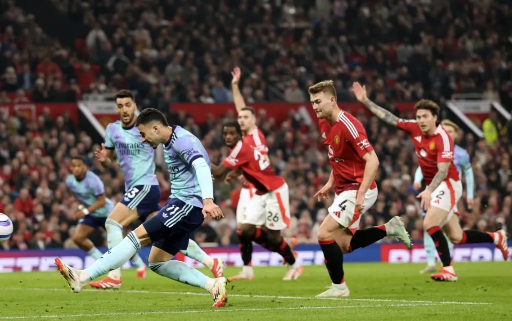 Match Officials: The Referee for Arsenal vs Manchester United
